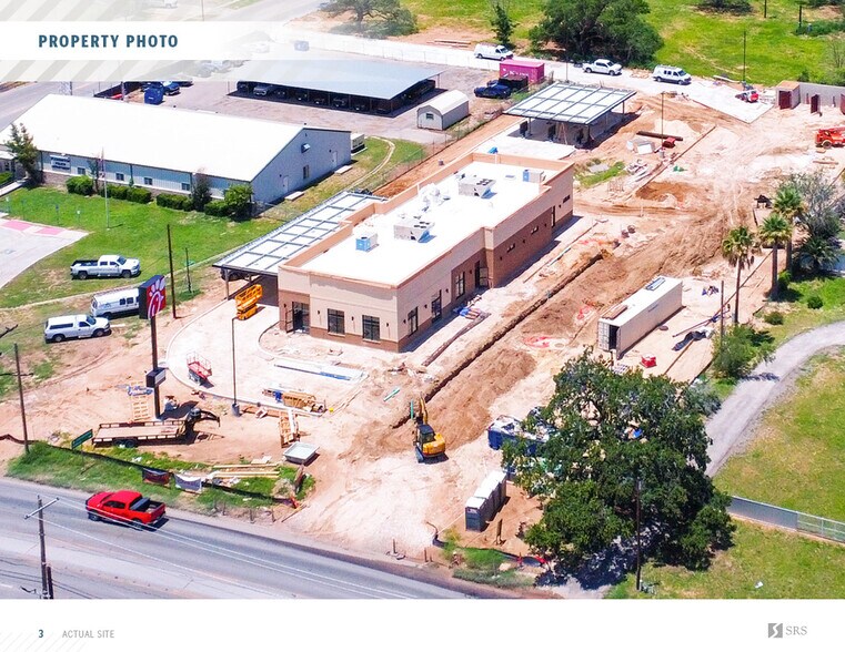 More Photos Of 620 W Oaklawn Rd, Pleasanton Fast Food For Sale