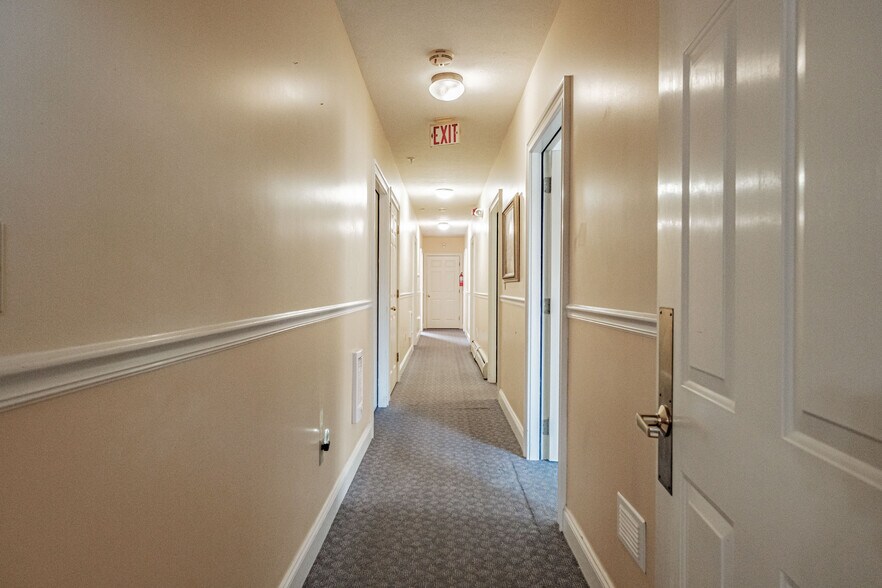 More Photos Of 257 South St, Biddeford Specialty For Sale