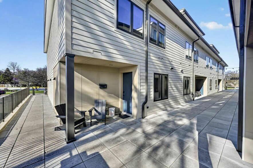 More Photos Of 830 Henry St, Ann Arbor Apartments For Sale