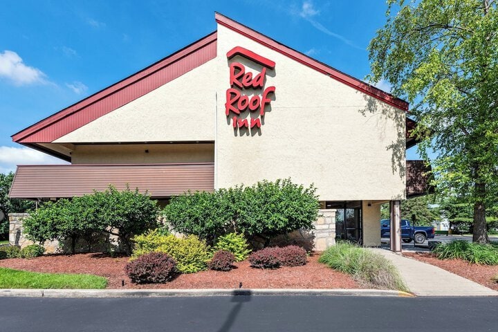 More Photos Of 9520 Valparaiso Ct, Indianapolis Hotel For Sale