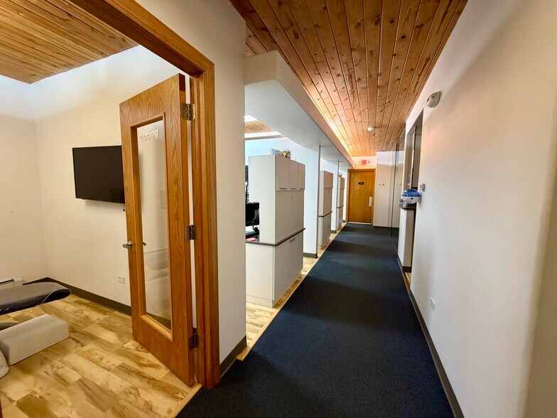 More Photos Of 134 W State St, Sycamore Office Residential For Sale