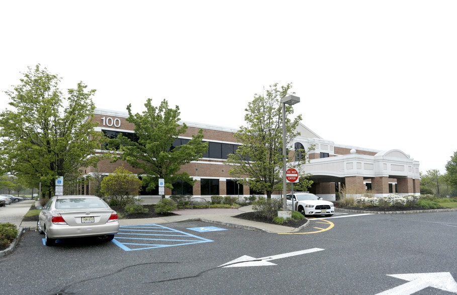 More Photos Of 100 Commons Way, Holmdel Medical For Lease