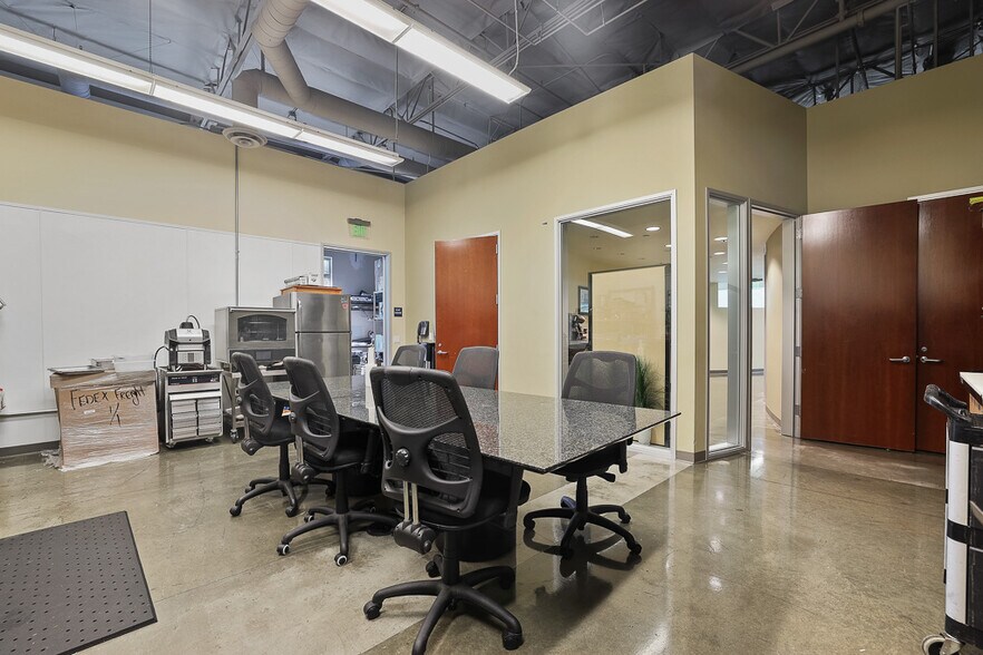 More Photos Of 9661 Irvine Center Dr, Irvine Loft Creative Space For Sale