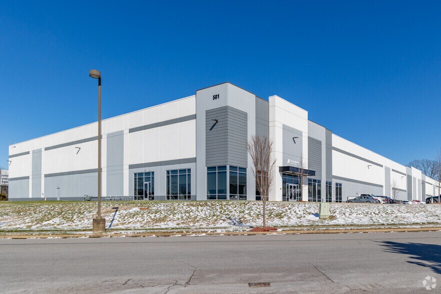 Primary Photo Of 501 Airpark Commerce Dr, Nashville Warehouse For Lease