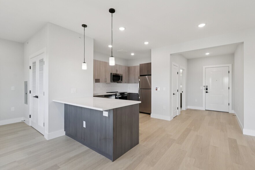 More Photos Of 34-40 Hudson St, Newark Apartments For Lease