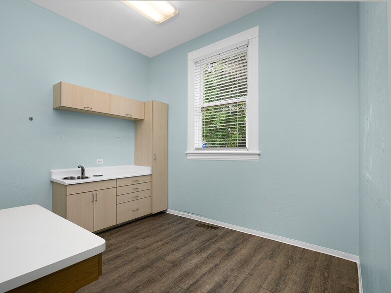 More Photos Of 318 S Main St, Sebastopol Office For Sale