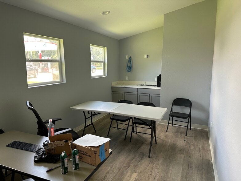 More Photos Of 18404 Fm 2920 Rd, Tomball Office For Sale