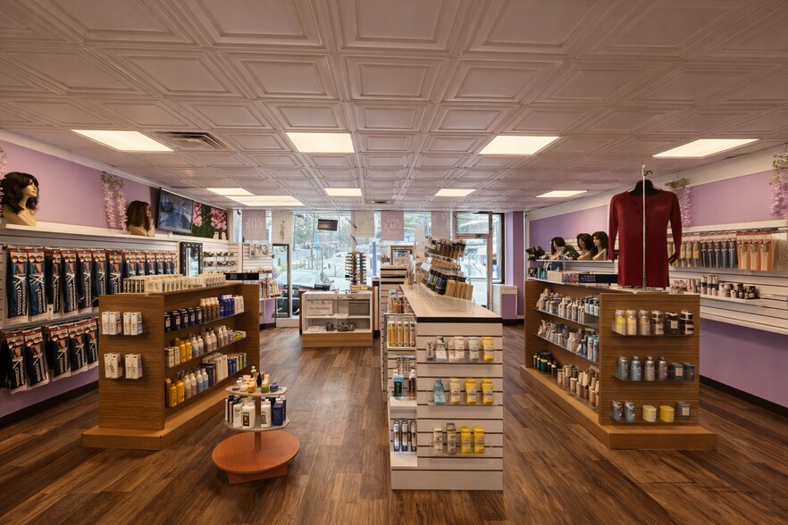 More Photos Of , Atlanta General Retail For Sale