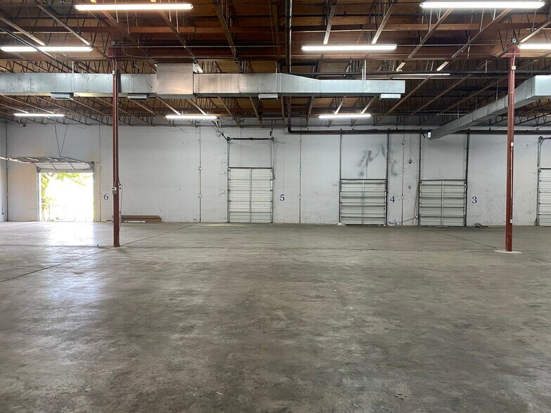 More Photos Of 4352 S 91st East Ave, Tulsa Warehouse For Lease