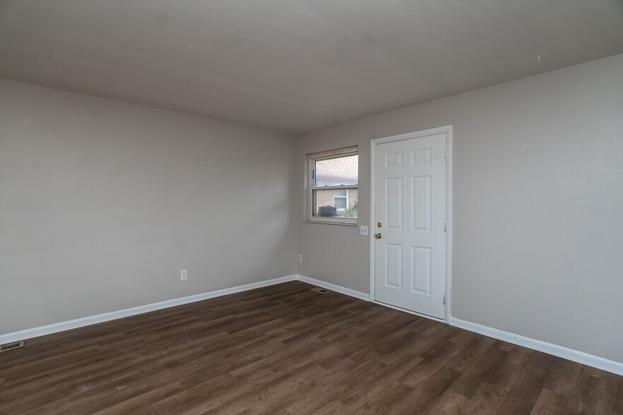 More Photos Of 2525 Germantown St, Dayton Apartments For Sale