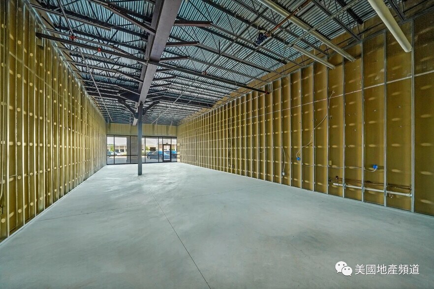 More Photos Of 4899 Highway 6, Missouri City Restaurant For Lease