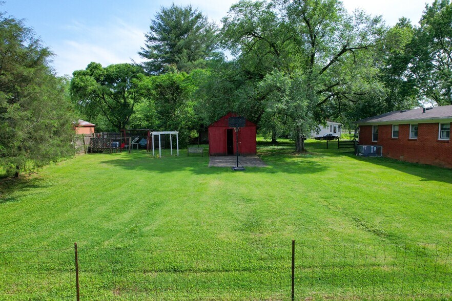 More Photos Of 131 Kingwood Ln, Rockvale Flex For Sale