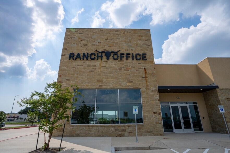 More Photos Of 25140 Kingsland, Katy Office For Lease