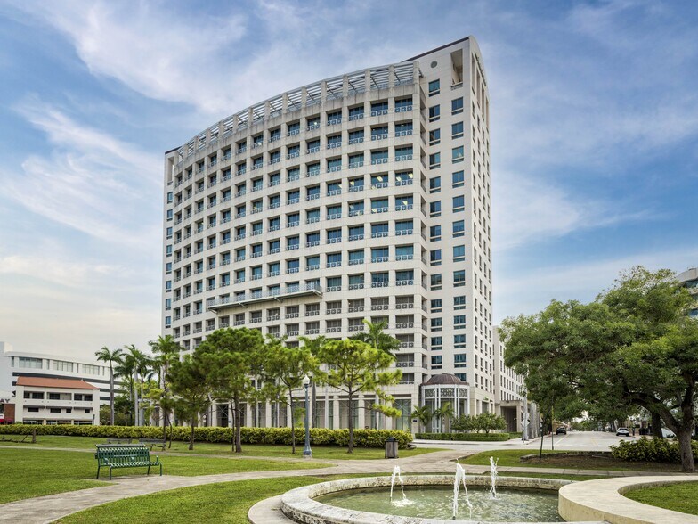 More Photos Of 2800 Ponce de Leon Blvd, Coral Gables Office For Lease