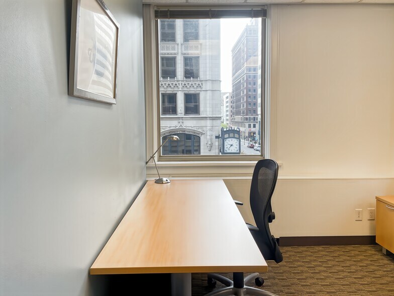 More Photos Of 321 S Boston Ave, Tulsa Coworking Space