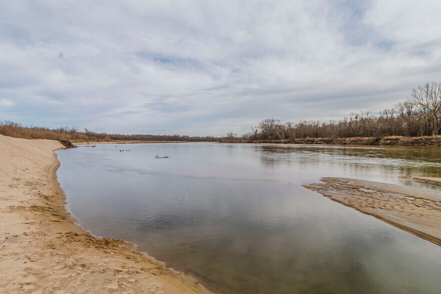 More Photos Of 79+/- Acres on 272nd Rd. Rd @ 41st Rd, Arkansas City Land For Sale