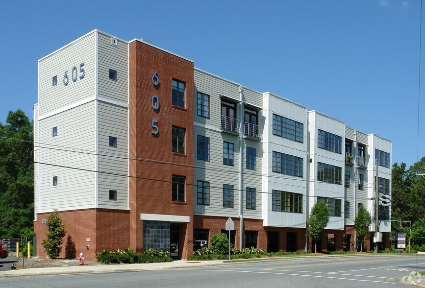 More Photos Of 605 W Main St, Carrboro Medical For Sale