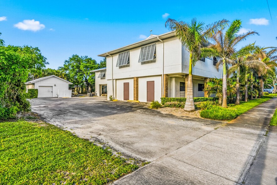 More Photos Of 1708 21st St, Vero Beach Office For Sale