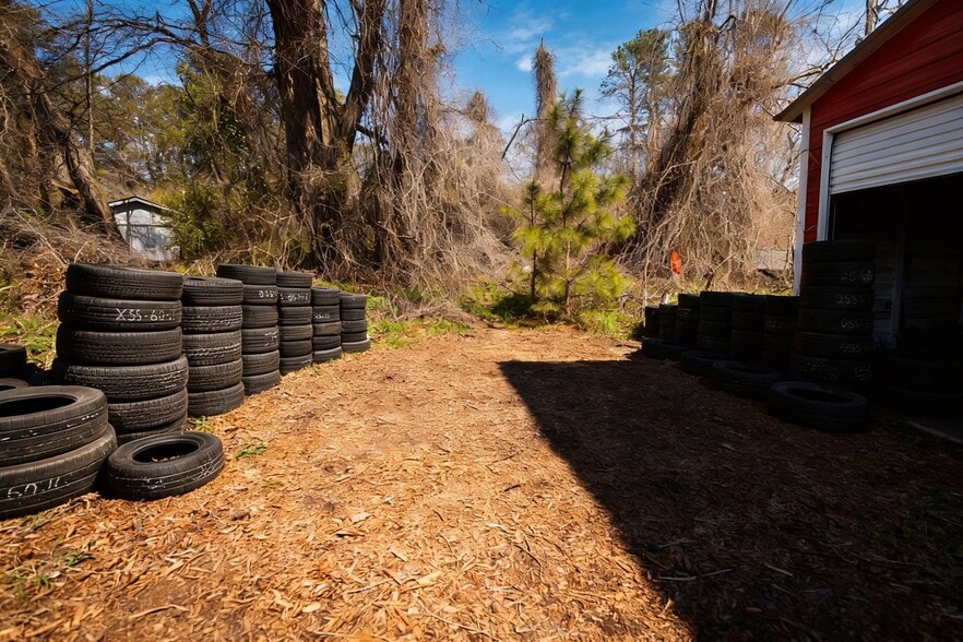 More Photos Of 3545 Roosevelt Hwy, Atlanta Auto Dealership For Sale