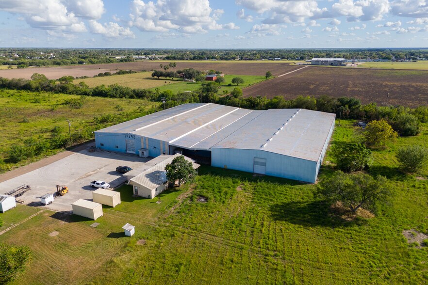 More Photos Of 14392 W Expressway 83, Harlingen Manufacturing For Lease
