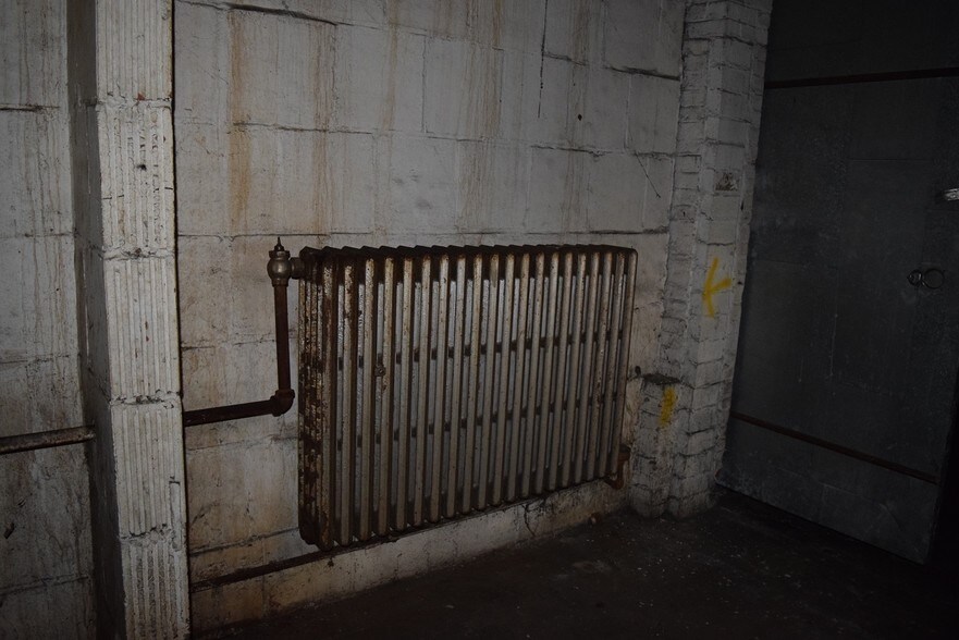 More Photos Of 277 E Main St, East Brookfield Warehouse For Sale