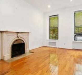 More Photos Of 125 E 39th St, New York Apartments For Sale