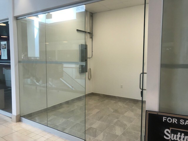 More Photos Of 7215 Goreway Dr, Mississauga Storefront For Lease