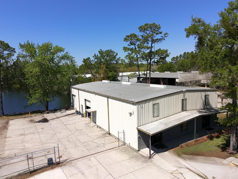 More Photos Of 11606 Columbia Park Dr E, Jacksonville Warehouse For Sale