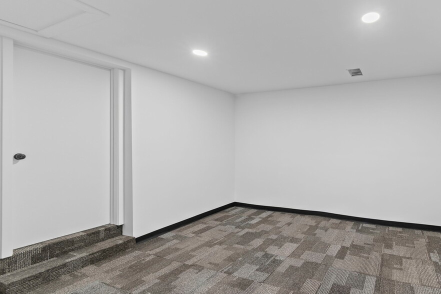 More Photos Of 2015 NW 50th St, Northmoor Religious Facility For Sale