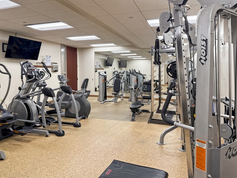 More Photos Of 860 Blue Gentian Rd, Eagan Coworking Space