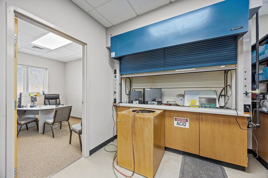 More Photos Of 9 Walden Ridge Dr, Asheville Medical For Lease