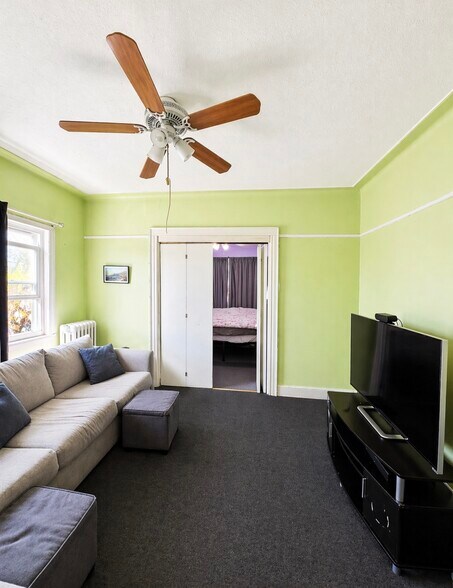 More Photos Of 7215 73rd St, Glendale Land For Sale