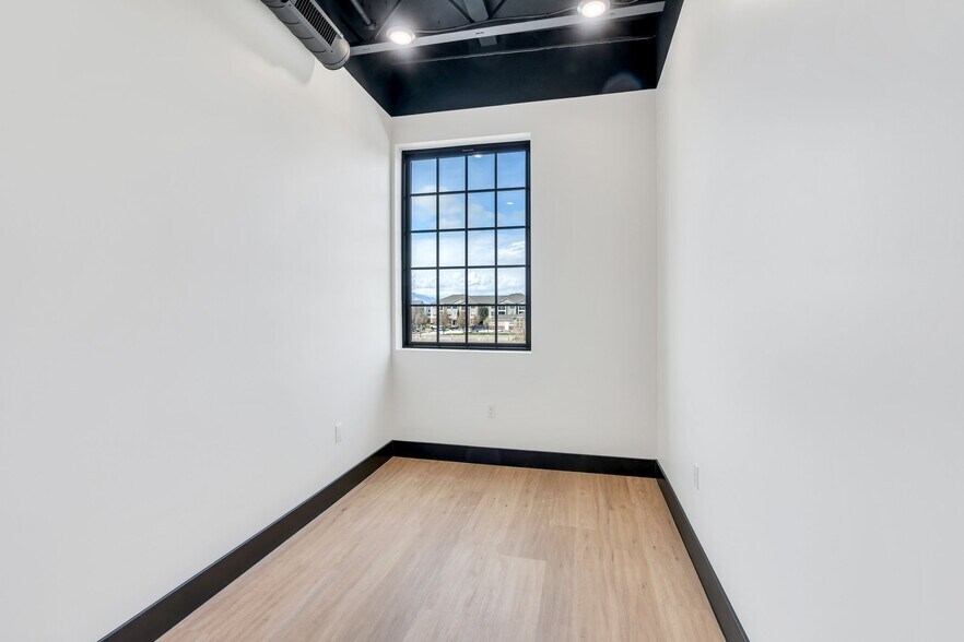 More Photos Of 292 S 2000 W, Pleasant Grove Office For Lease