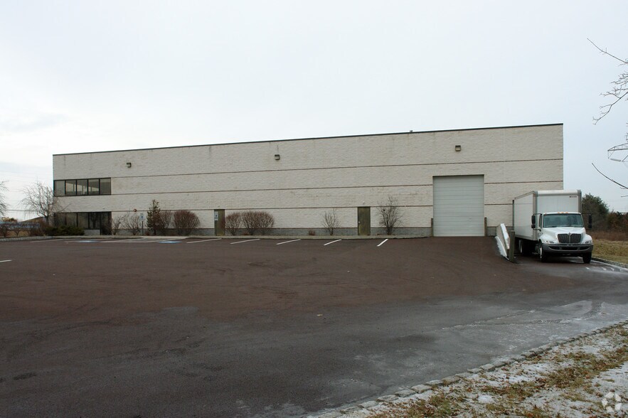 More Photos Of 731 Wambold Rd, Souderton Warehouse For Lease