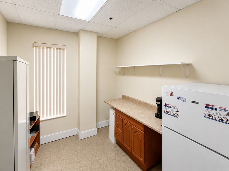 More Photos Of 1426 Skees Rd, West Palm Beach Unknown For Lease