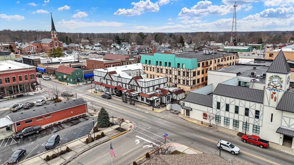 More Photos Of 35 S Main St, Batesville Warehouse For Sale