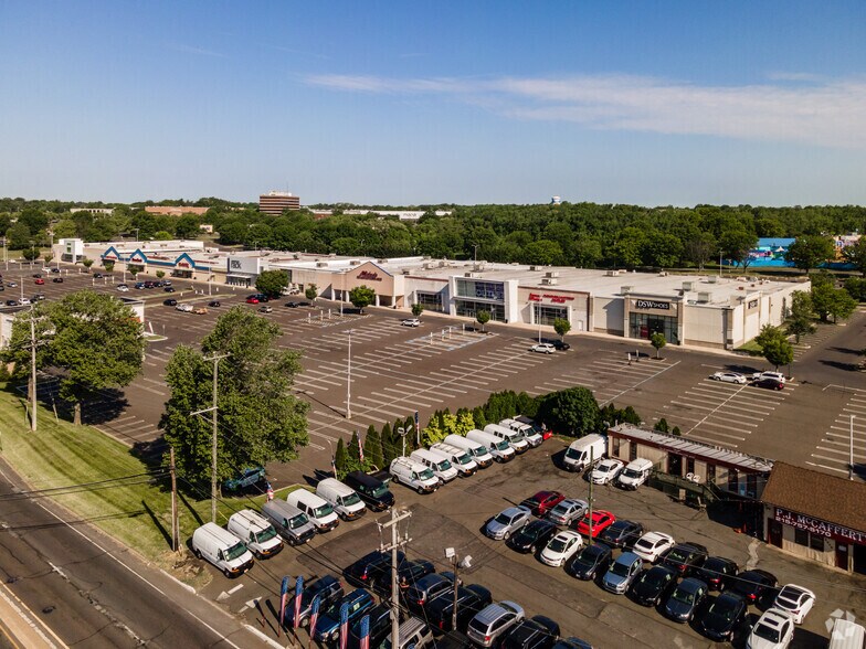 More Photos Of 2424 E Lincoln Hwy, Langhorne Unknown For Lease
