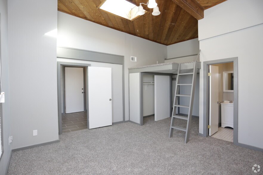 More Photos Of 3227 Central St, Kansas City Apartments For Sale