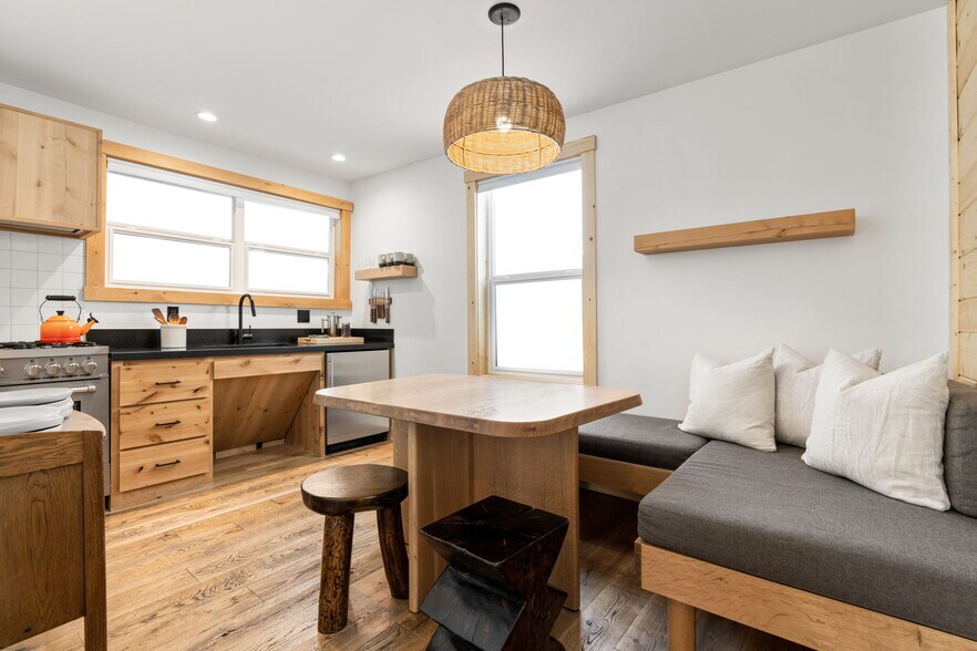 More Photos Of 14255 State Route 88, Hope Valley Hotel For Sale