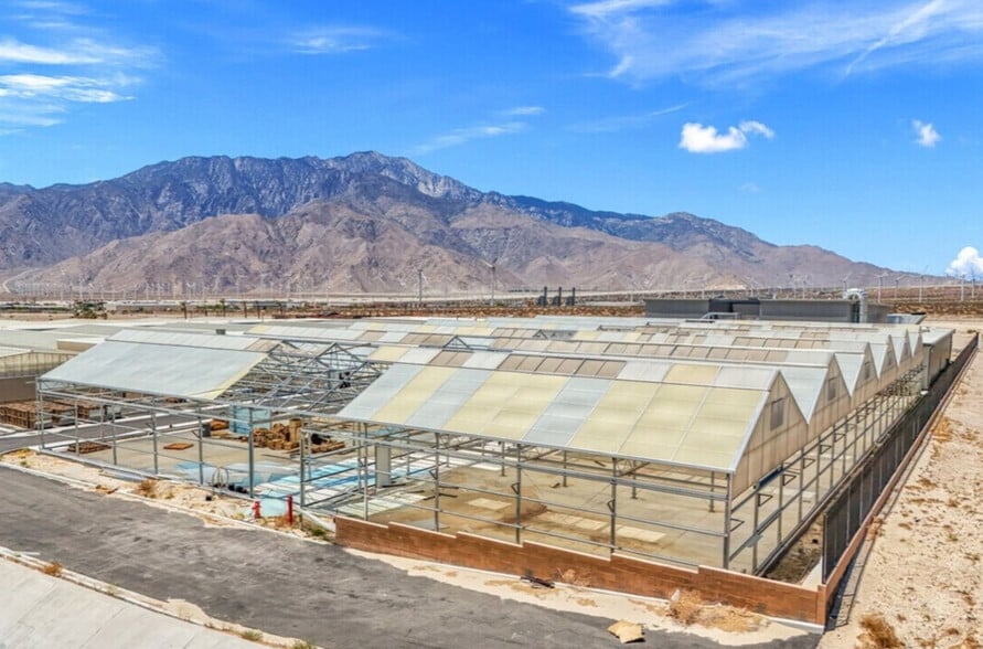 More Photos Of 18194 Blue Dream Crossing, Desert Hot Springs Manufacturing For Sale