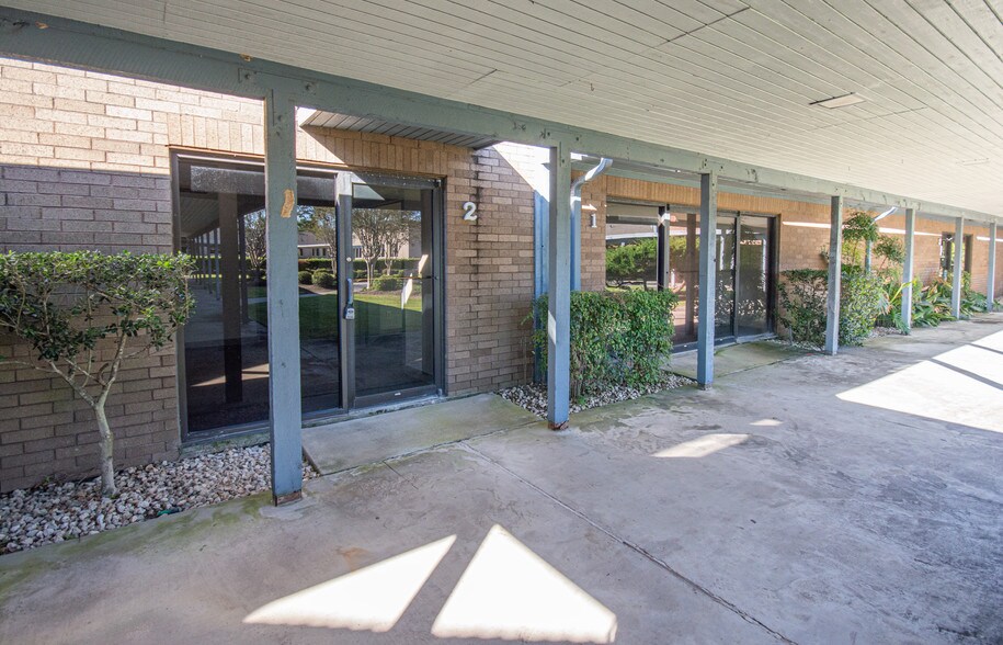 More Photos Of 13414 Medical Complex Dr, Tomball Medical For Lease