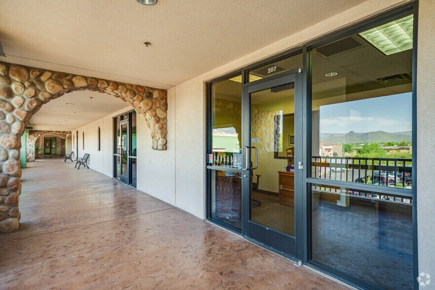 More Photos Of 711 E Carefree Hwy, Phoenix Unknown For Lease