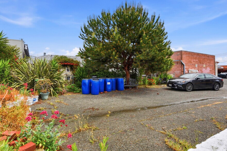 More Photos Of 20405-20413 Santa Maria Ave, Castro Valley General Retail For Sale