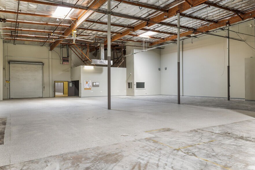 More Photos Of 3150 E Birch St, Brea Manufacturing For Sale