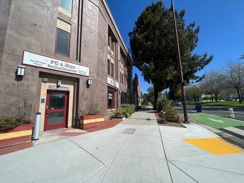 More Photos Of 2750 Adeline St, Berkeley Office Residential For Lease