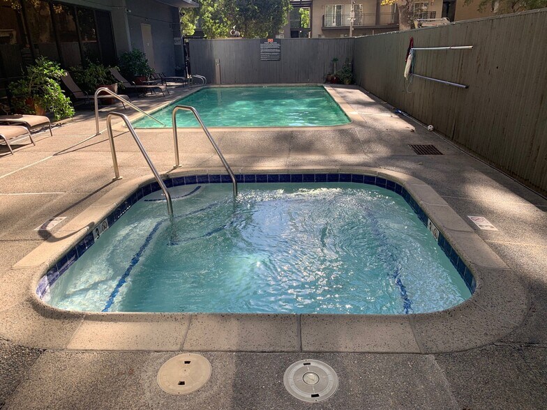 More Photos Of 500 N St, Sacramento Apartments For Sale