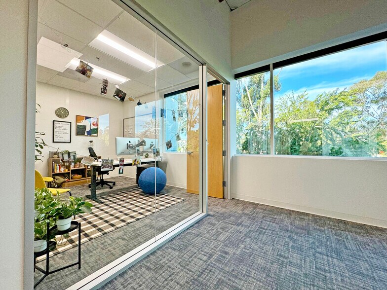 More Photos Of 125 Cremona Dr, Goleta Office Residential For Lease