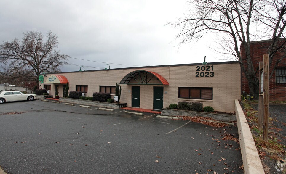 More Photos Of 2017-2023 N Davidson St, Charlotte Flex For Lease
