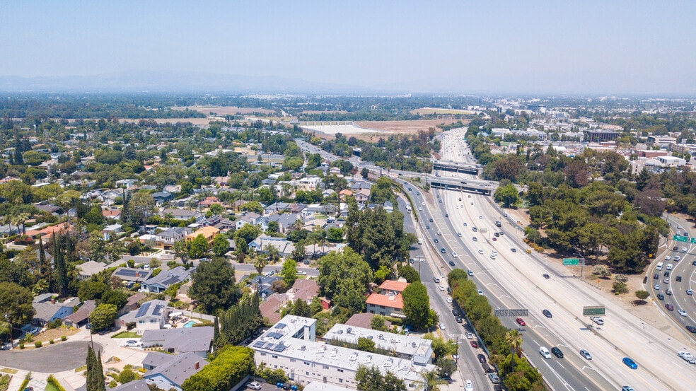 More Photos Of 4747 Orion Ave, Sherman Oaks Multifamily For Sale