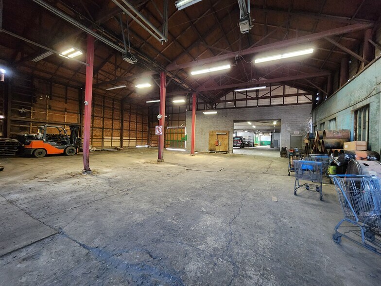 More Photos Of 10830 Glass St, North Huntingdon Warehouse For Lease